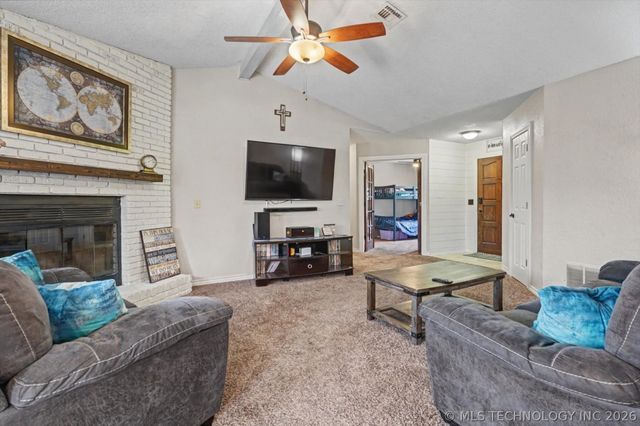 3809 S Poplar Avenue, Broken Arrow, OK 74011