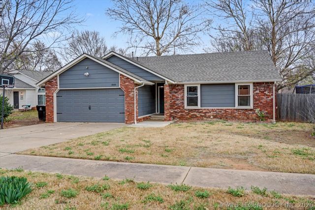3809 S Poplar Avenue, Broken Arrow, OK 74011