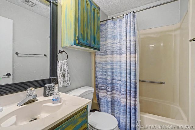 3809 S Poplar Avenue, Broken Arrow, OK 74011