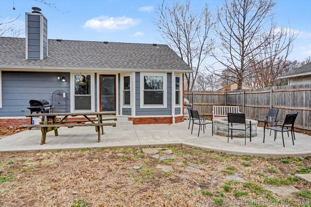 3809 S Poplar Avenue, Broken Arrow, OK 74011