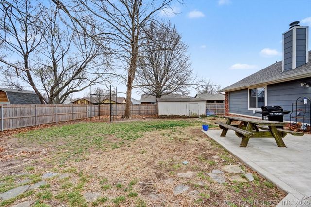 3809 S Poplar Avenue, Broken Arrow, OK 74011