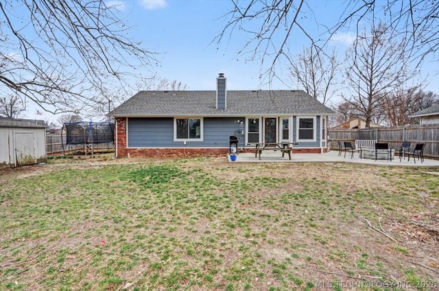 3809 S Poplar Avenue, Broken Arrow, OK 74011