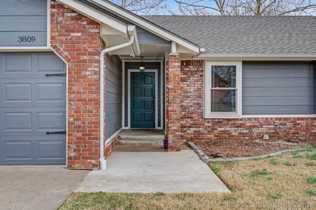 3809 S Poplar Avenue, Broken Arrow, OK 74011