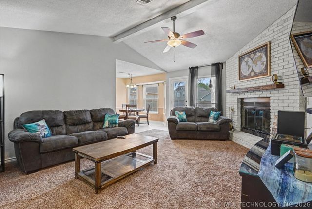 3809 S Poplar Avenue, Broken Arrow, OK 74011