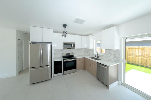 2160 SW 16th Court, Fort Lauderdale, FL 33312