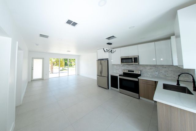 2160 SW 16th Court, Fort Lauderdale, FL 33312