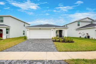 661 Papillon Street SW, Palm Bay, FL 32908