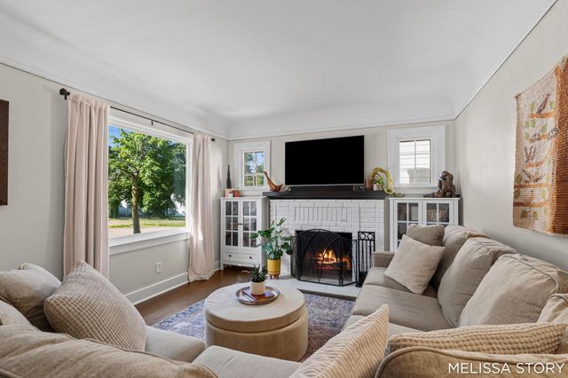 1011 Beechwood Street Ne, City Of Grand Rapids, MI 49505