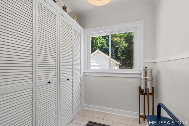1011 Beechwood Street Ne, City Of Grand Rapids, MI 49505