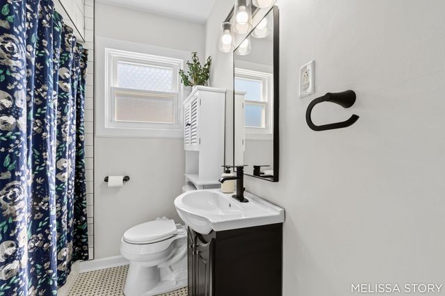 1011 Beechwood Street Ne, City Of Grand Rapids, MI 49505