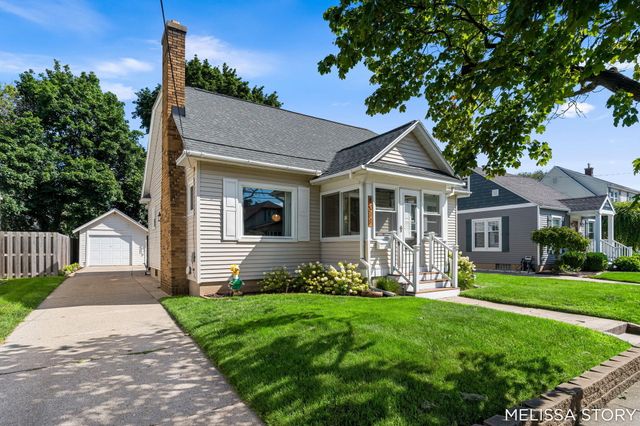 1011 Beechwood Street Ne, City Of Grand Rapids, MI 49505