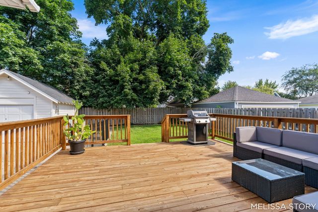 1011 Beechwood Street Ne, City Of Grand Rapids, MI 49505