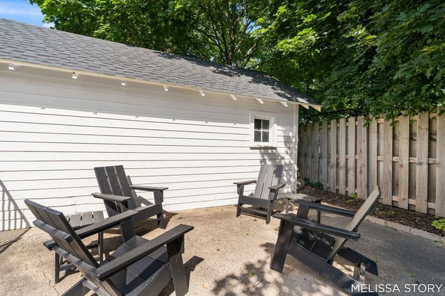 1011 Beechwood Street Ne, City Of Grand Rapids, MI 49505