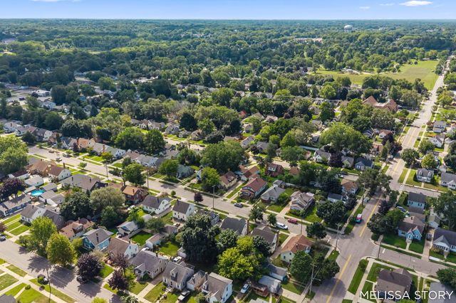 1011 Beechwood Street Ne, City Of Grand Rapids, MI 49505