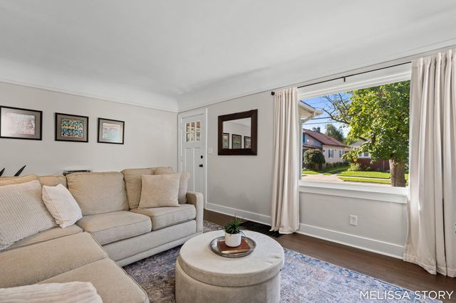 1011 Beechwood Street Ne, City Of Grand Rapids, MI 49505