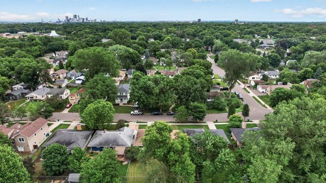 2742 Xenwood Avenue S, Saint Louis Park, MN 55416