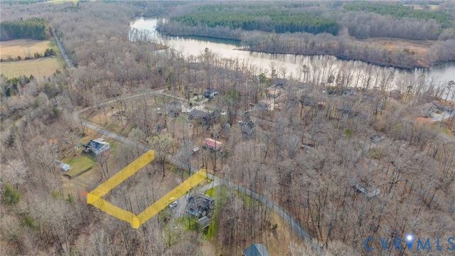 16 McCutcheon Ave, Columbia, VA 23038