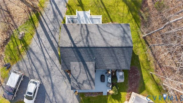 16 McCutcheon Ave, Columbia, VA 23038