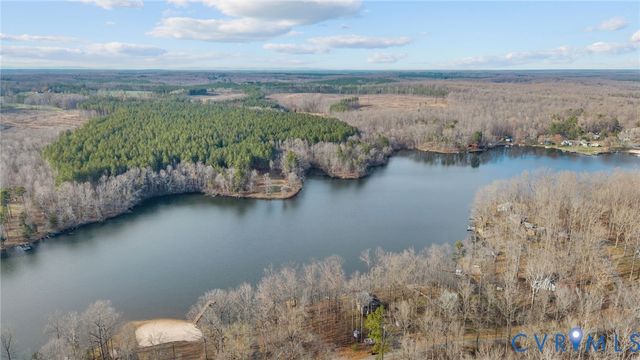 16 McCutcheon Ave, Columbia, VA 23038