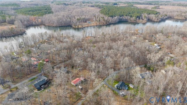 16 McCutcheon Ave, Columbia, VA 23038