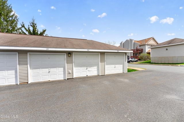 1200 Hillside Avenue 507, Niskayuna, NY 12309