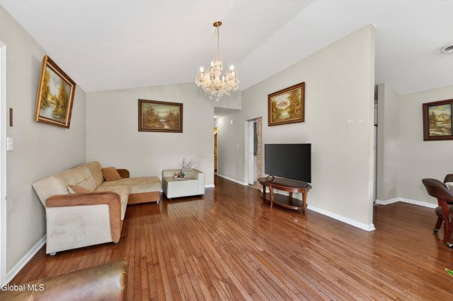 1200 Hillside Avenue 507, Niskayuna, NY 12309