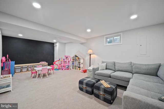 512 ELLSWORTH DR, Silver Spring, MD 20910