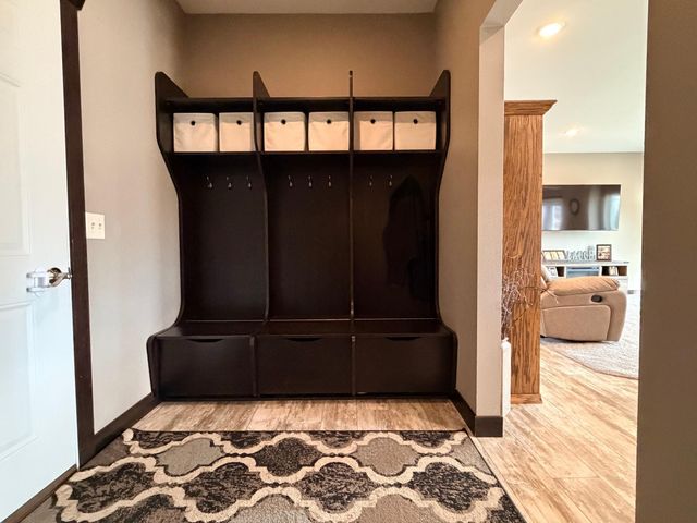 1781 Donavon Drive, Worthington, MN 56187