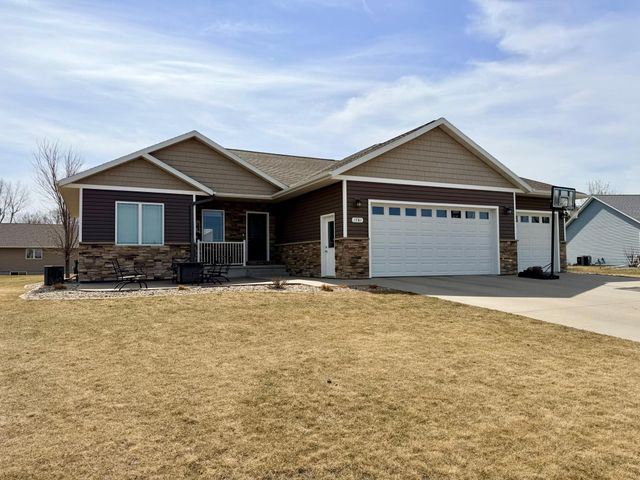 1781 Donavon Drive, Worthington, MN 56187
