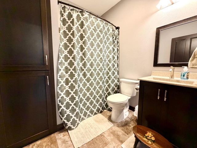 1781 Donavon Drive, Worthington, MN 56187