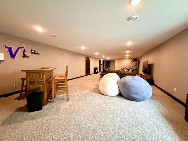 1781 Donavon Drive, Worthington, MN 56187