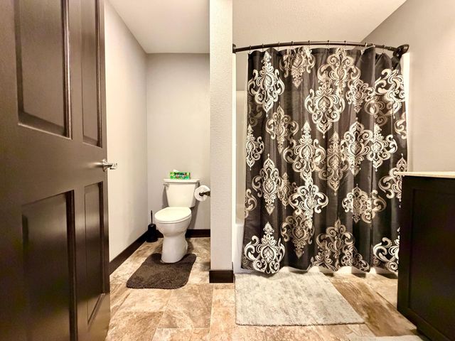 1781 Donavon Drive, Worthington, MN 56187