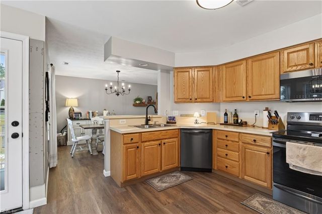5328 Rockingham DR, Williamsburg, VA 23188