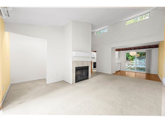 3816 BOTTICELLI St, Lake Oswego, OR 97035