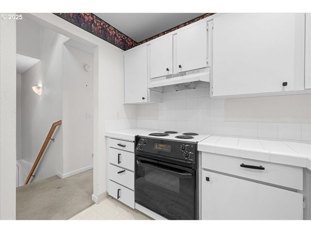 3816 BOTTICELLI St, Lake Oswego, OR 97035