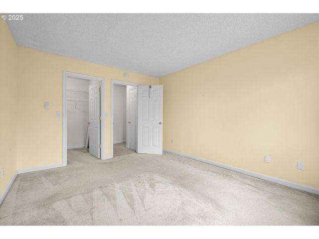 3816 BOTTICELLI St, Lake Oswego, OR 97035