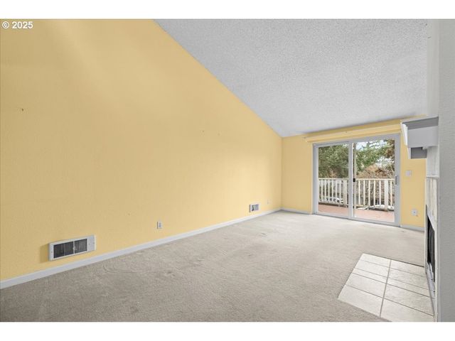 3816 BOTTICELLI St, Lake Oswego, OR 97035