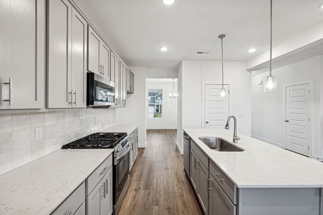 8037 Netterfield Drive, White House, TN 37188