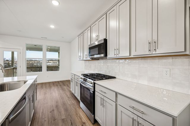 8037 Netterfield Drive, White House, TN 37188