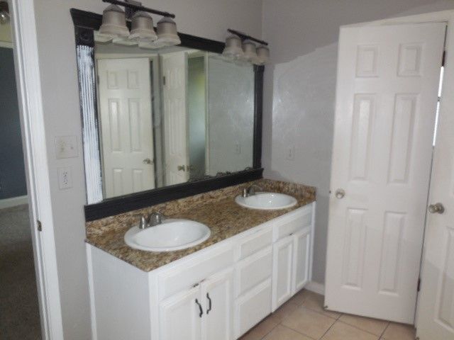 6767 Spring Valley Drive, Shreveport, LA 71107