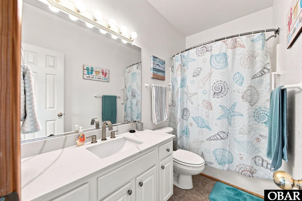 Image 25 of property listing at 2016 S Virginia Dare Trail Unit 202, Kill Devil Hills, NC 27948