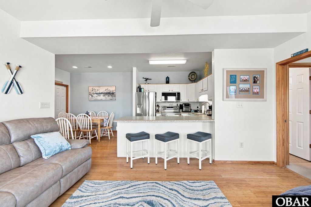Image 6 of property listing at 2016 S Virginia Dare Trail Unit 202, Kill Devil Hills, NC 27948
