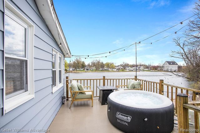 304 Oak Street, Linden, MI 48451