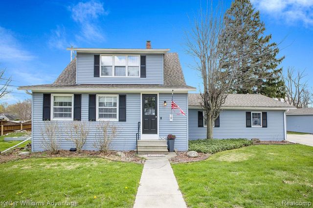 304 Oak Street, Linden, MI 48451