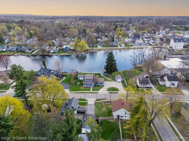 304 Oak Street, Linden, MI 48451