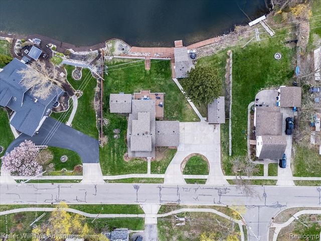 304 Oak Street, Linden, MI 48451