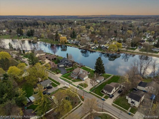 304 Oak Street, Linden, MI 48451