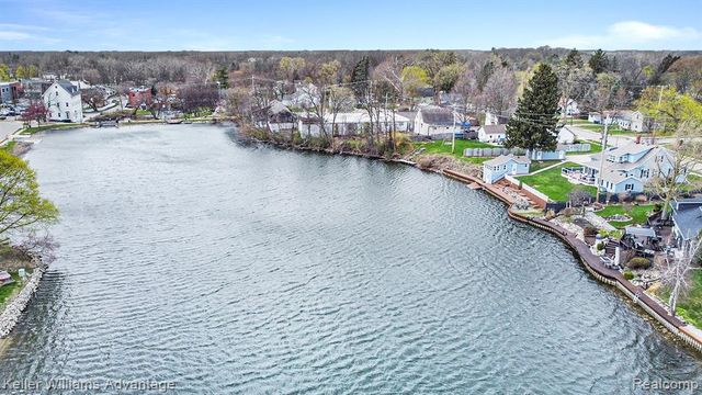 304 Oak Street, Linden, MI 48451