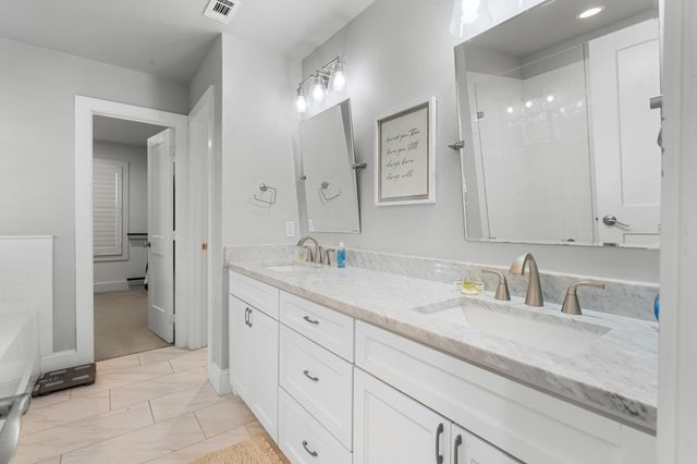 704 Barnes Street, Mckinney, TX 75069