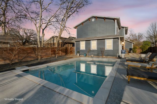 704 Barnes Street, Mckinney, TX 75069